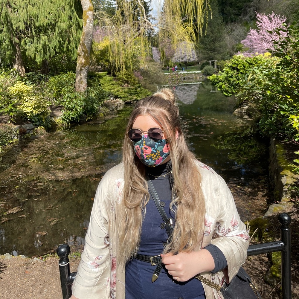 Meet your Posher, Caroline